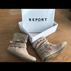 Report ankle boots, size 6
